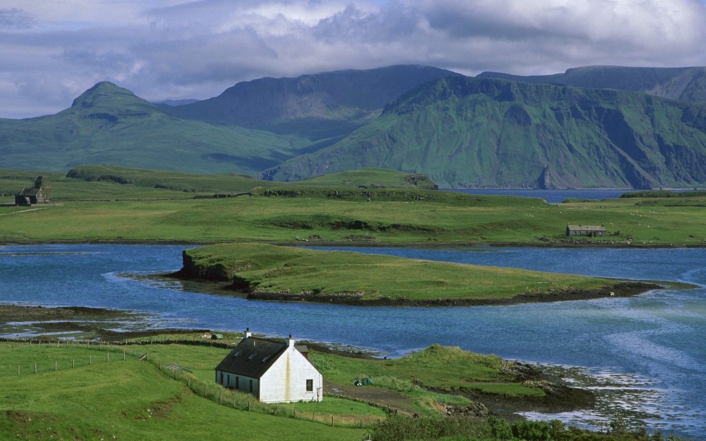 farm-cottage-canna-island-inner-hebrides-scotland_1680x1050_74041